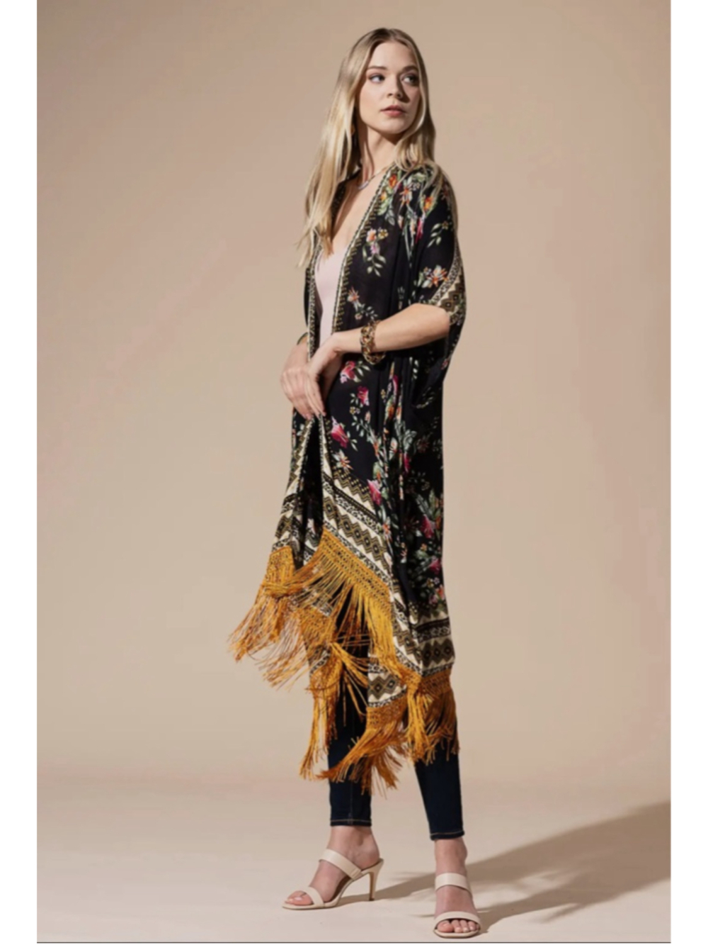 Women's Ruggine Black Floral Ethnic Tassel Kimono - Picture 3 of 8